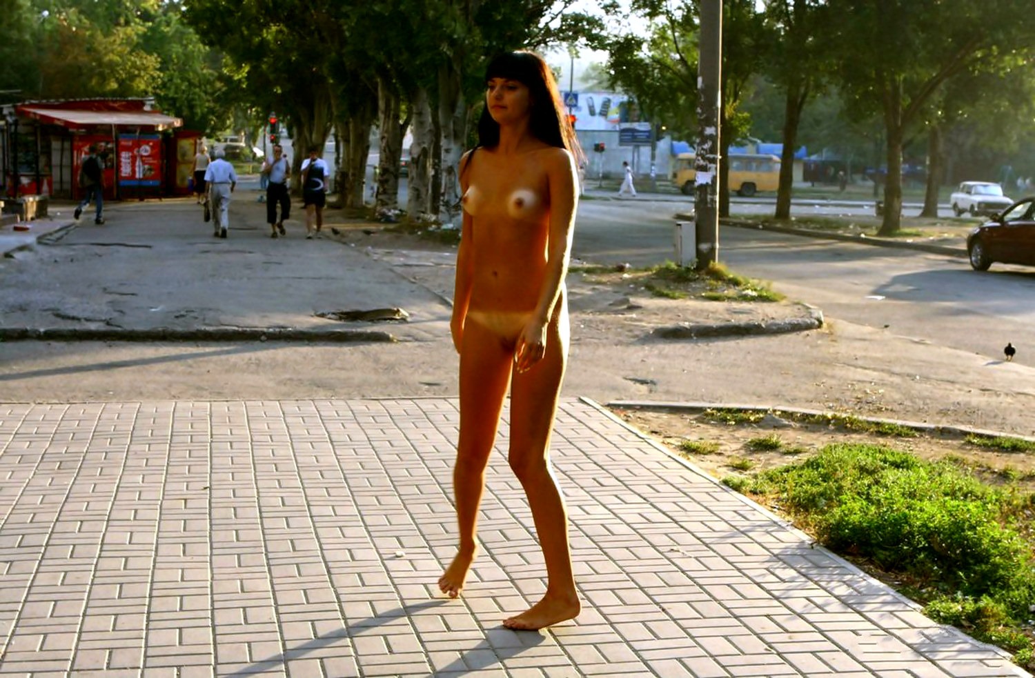 в какой стране женщины ходят голыми фото 80