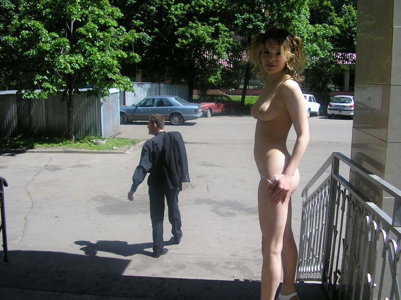 стоять голым перед женщиной фото 101